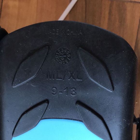 NEW Omgear Mens Flippers - Picture 5 of 5